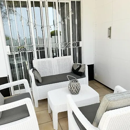 Apartamento Relaxing Ocean View, Spacious Art With Large Terrace, Near Beaches *