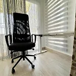 公寓 Spacious Art With Large Terrace, Relaxing Ocean View, Near Beaches