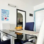 Spacious Art With Large Terrace, Relaxing Ocean View, Near Beaches