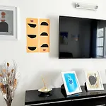 公寓 Spacious Art With Large Terrace, Relaxing Ocean View, Near Beaches