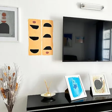 Apartman Spacious Art With Large Terrace, Relaxing Ocean View, Near Beaches